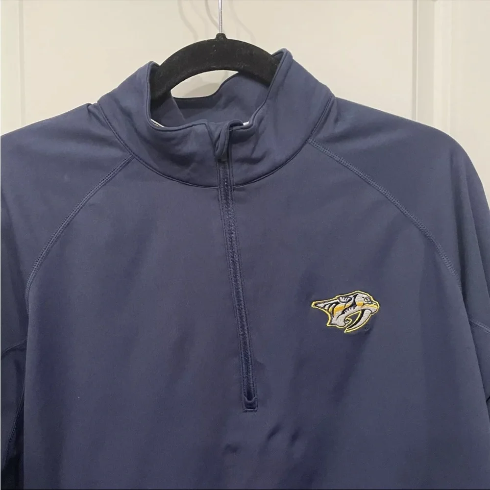 Nashville Predators Men’s LW Navy Blue 1/4-Zip Pullover Jacket Size L